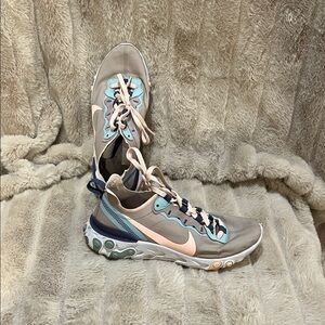 Nike Women's Gray and Peach Sneakers
